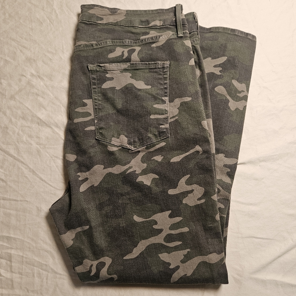 Good American Plus‎ Size 22 Good Legs  Skinny Camo Jeans Stretch Camouflage